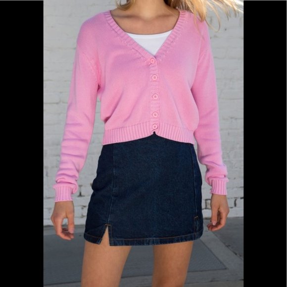 Brandy Melville Sweaters - Brandy Melville Womens Button-Up Crop Cardigan Sweater Size S Pink